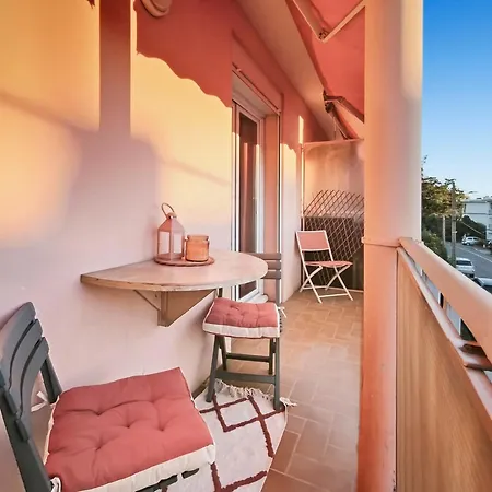 Apartman Lumineux Avec Balcon Saint-raphael *