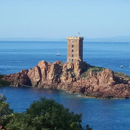 Apartman Lumineux Avec Balcon Saint-raphael Saint-Raphaël