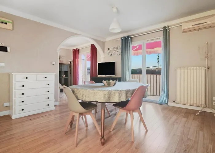 Apartment Lumineux Avec Balcon Saint-raphael