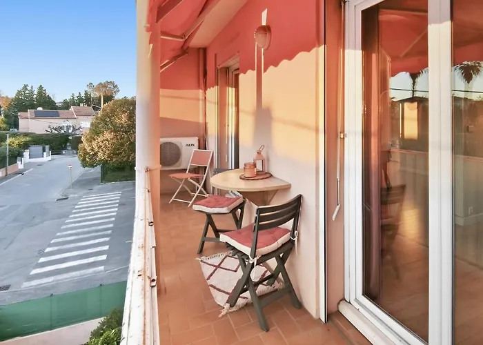 Apartment Lumineux Avec Balcon Saint-raphael Saint-Raphaël