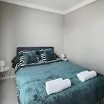 Appartement Lumineux Avec Balcon Saint-raphaël *