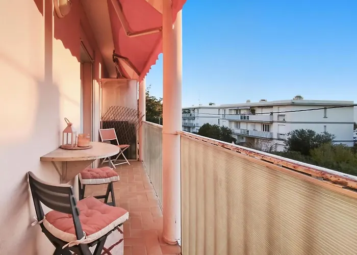 شقة Lumineux Avec Balcon Saint-raphael *