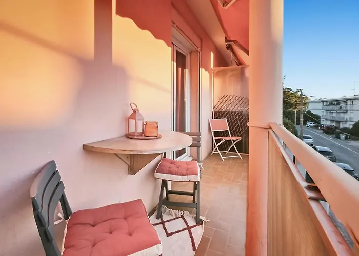 شقة Lumineux Avec Balcon Saint-raphael *
