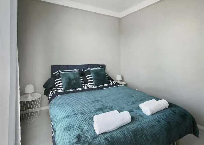 شقة Lumineux Avec Balcon Saint-raphael *